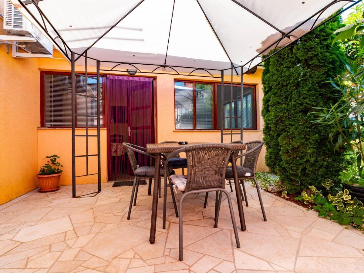 Apartmani Arijana Medulin Exterior foto